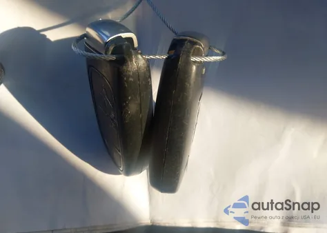 2019 Jeep Cherokee Latitude Plus Fwd from USA, damaged, VIN 1C4PJLLBXKD202138